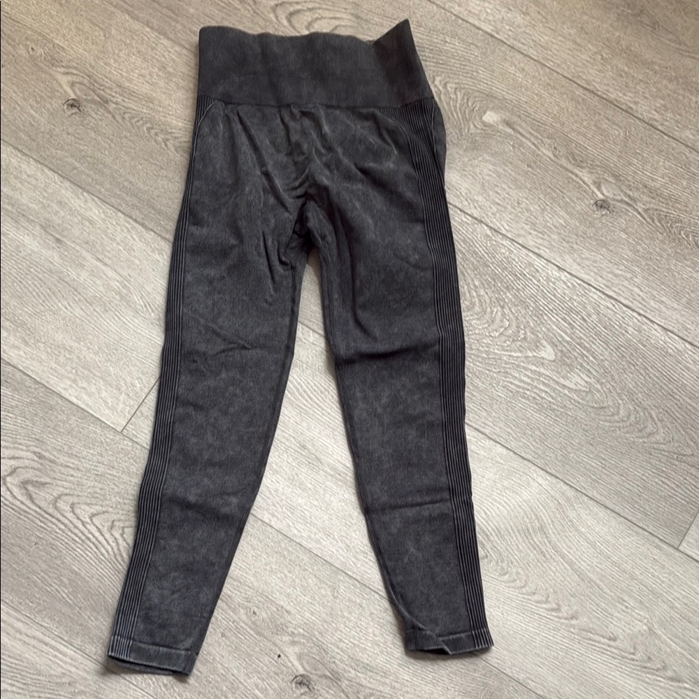 Gray Leggings size M